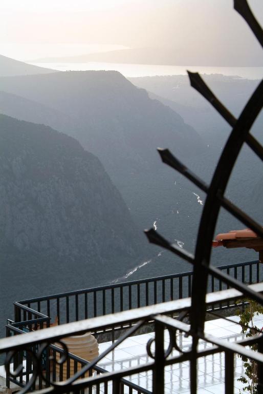 Hotel Varonos Delphoi Szoba fotó